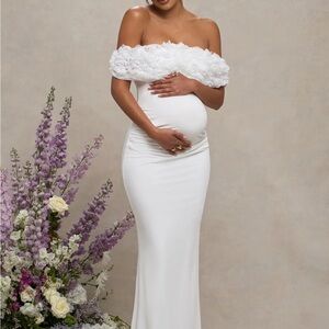 Elegant White Off-Shoulder Maxi Dress